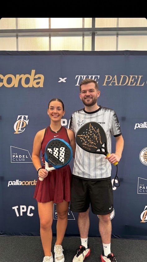 Los Dragos fans at padel event